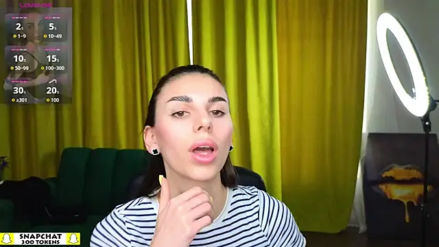 EmmyGreans' Live XXX Chat