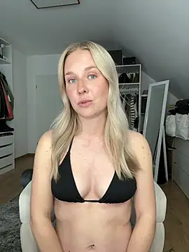 Show de celis_secret na webcam