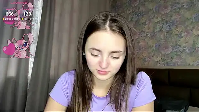 Онлайн чат XXX LoraDavi