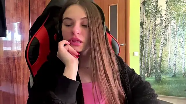 Chat +18 de ThedaStrevell ao vivo