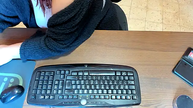 NikkiHolland Webcam Show