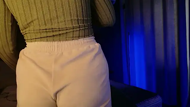 Di_na_BellのライブXXXチャット