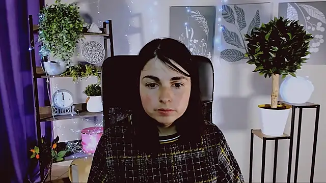 MartaEdams' Live XXX Chat