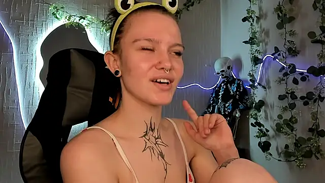 Elastikisssn Live XXX chat