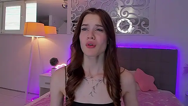 LuisaClover 现场XXX聊天