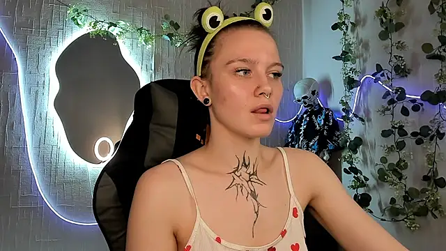 Elastikisss Adlı Modelin Canlı XXX Sohbeti