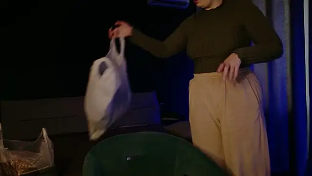 XXX chat uživo modela Di_na_Bell