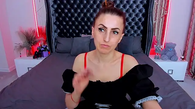 Rebecca_Diamond Adlı Modelin Canlı XXX Sohbeti