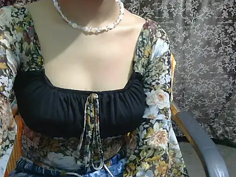 Adorable_Ayesha – Naživo XXX chat