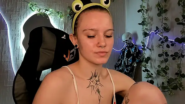 Elastikisss Adlı Modelin Canlı XXX Sohbeti