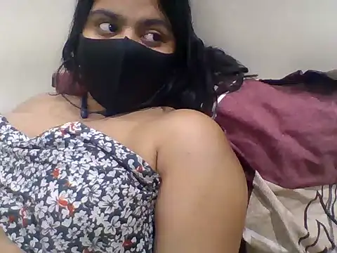 Pokazy przed kamerką – Ruchi_Singh0