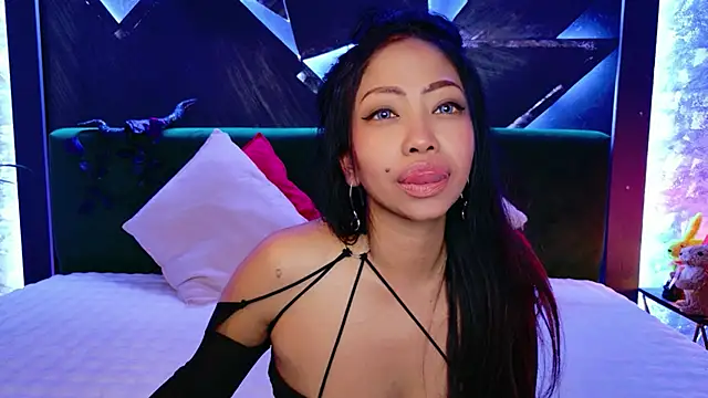 ElyaQuinn Live XXX-chat