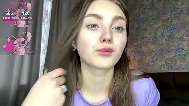 LoraDavi live XXX chat