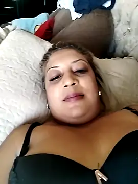 IndianLara Chat XXX live