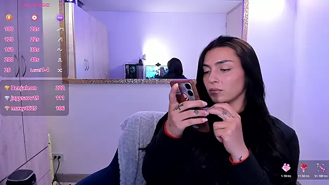 EricaVanderhill: απευθείας συνομιλία ΧΧΧ