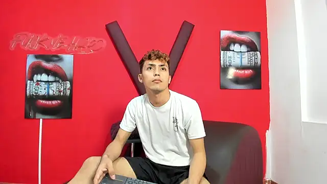 Show webcam de AVENGER_BOYS2026