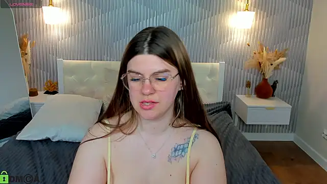 zoe_j0y Adlı Modelin Canlı XXX Sohbeti