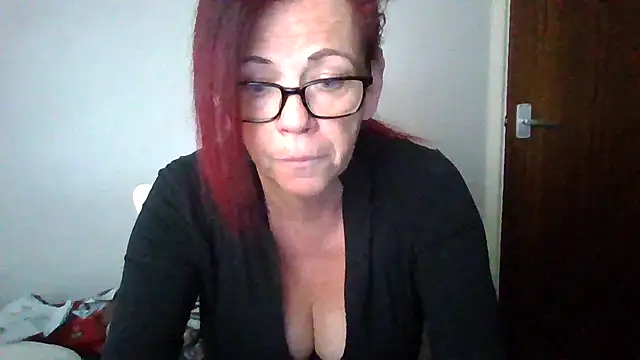 Forbidden-Irish-x Show Webcam