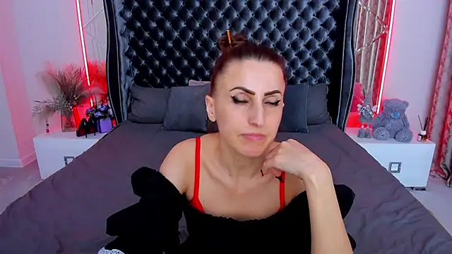 Rebecca_Diamond live XXX chat