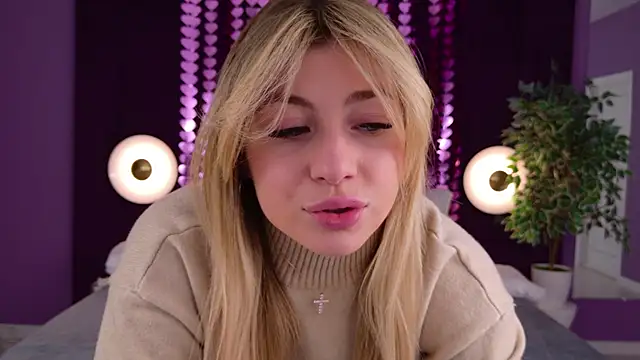 HelenaMorganのライブXXXチャット