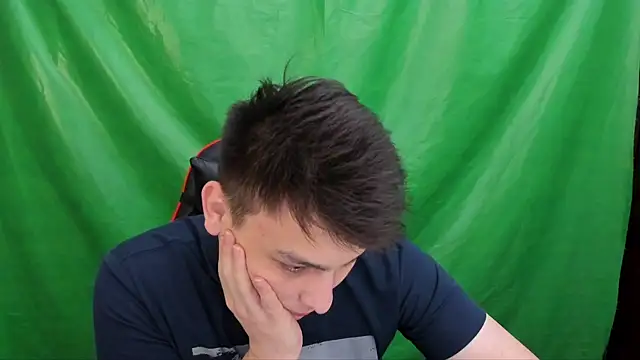 Justin_time111 Adlı Modelin Canlı XXX Sohbeti