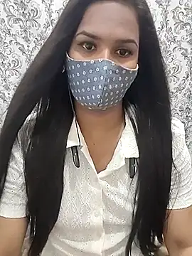 Tamil_Charu_: онлайн-секс-чат