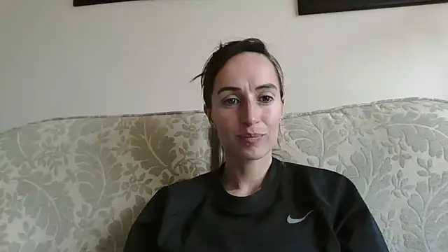 แชท XXX สดของ SportyBella_91