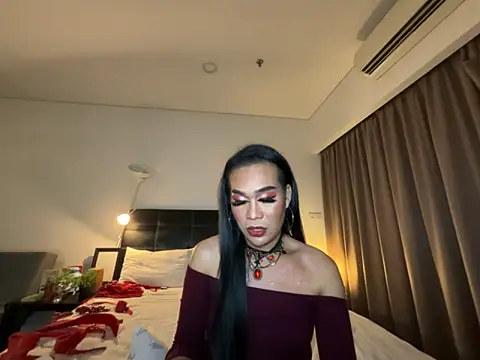 Show de LadyAshley_Domina28 na webcam