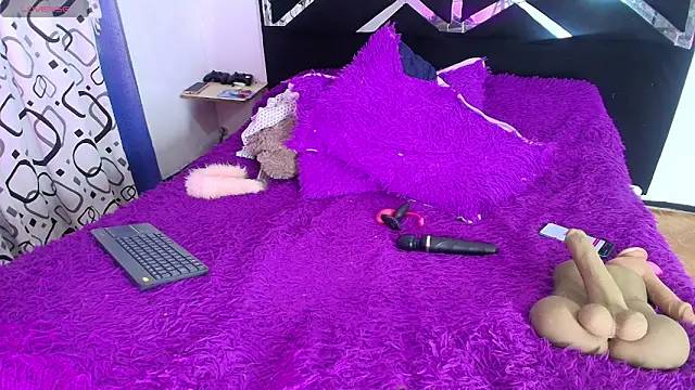 Karla_rodriguez1: онлайн-секс-чат