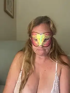 largeboobies30 Live XXX-Chat