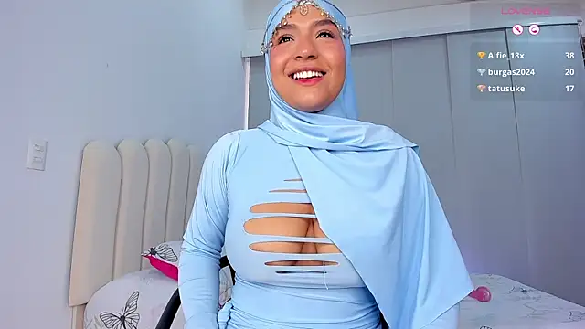 Amira-Zahra – Kamerová šou