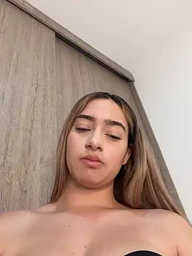 แชท XXX สดของ barbievictoria