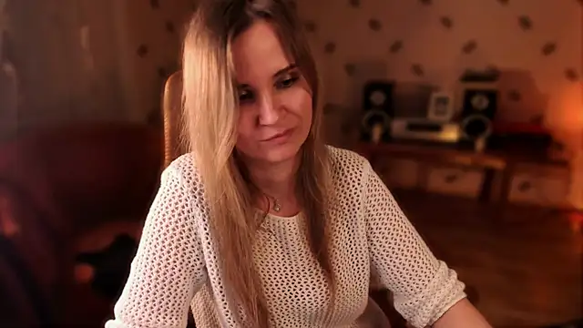 MiaSparkes Adlı Modelin Canlı XXX Sohbeti