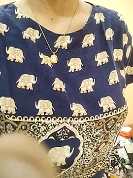 Rising_Queen's Webcam Show