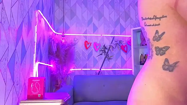 AsheyBaker Adlı Modelin Canlı XXX Sohbeti