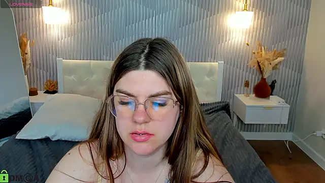 zoe_j0y's Live XXX Chat