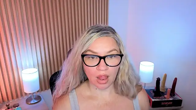 MarianL0ve: απευθείας συνομιλία ΧΧΧ