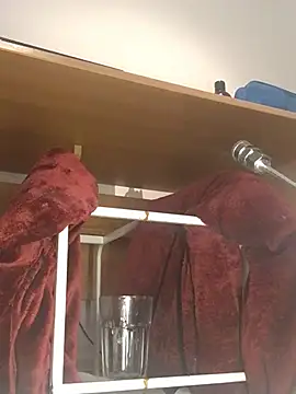 Inseminator69 – Naživo XXX chat