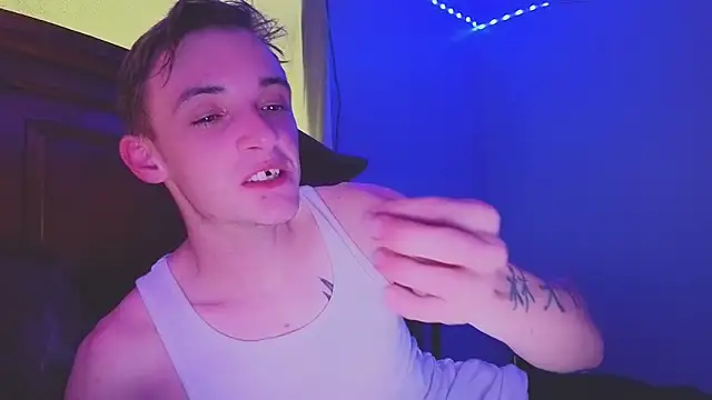 Ilovepussy1911 现场XXX聊天