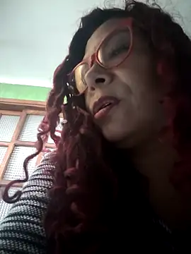 Scarlet_curly8a লাইভ XXX চ্যাট