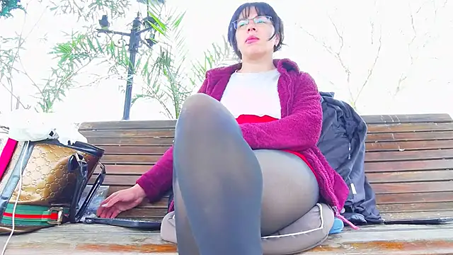 PublicBigLabia Adlı Modelin Canlı XXX Sohbeti