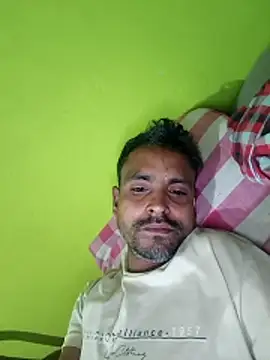 Kumalunda3722 Show in webcam