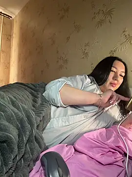 Naughtbaby_2025 Adlı Modelin Canlı XXX Sohbeti