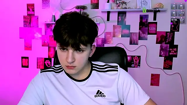 Živý XXX chat travis_wolf_