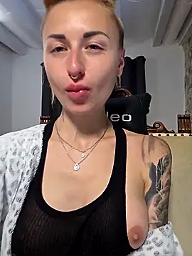 kylie_blck's Live XXX Chat