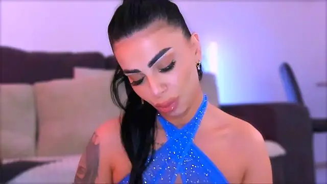 Moonamour élő XXX-chatje