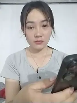 Czat XXX na żywo – little-green-sprout