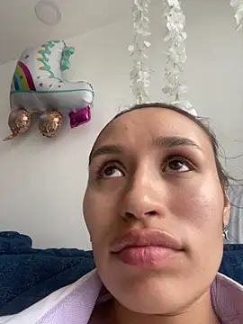 juliana-mancini: онлайн-секс-чат