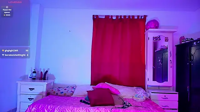 Kristin___のライブXXXチャット