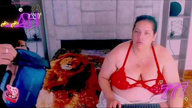 Candy_and_Jh0n: απευθείας συνομιλία ΧΧΧ